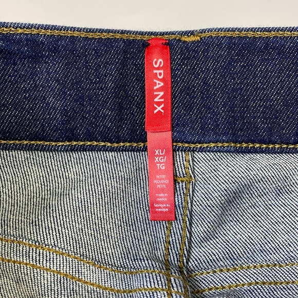 SPANX Cropped Kick Flared Jeans in Raw Indigo Wash Size XL - Picture 7 of 16